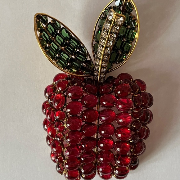 IRADJ MOINI Vintage Large Apple Fruit Brooch Pin Costume Designer Jewelry - Picture 9 of 10